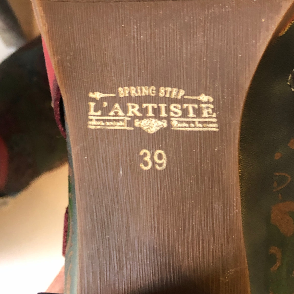 Pre-Owned L’Artiste by Spring Step Embossed Leather Kacielou Bootie, Size 39 (8.5)