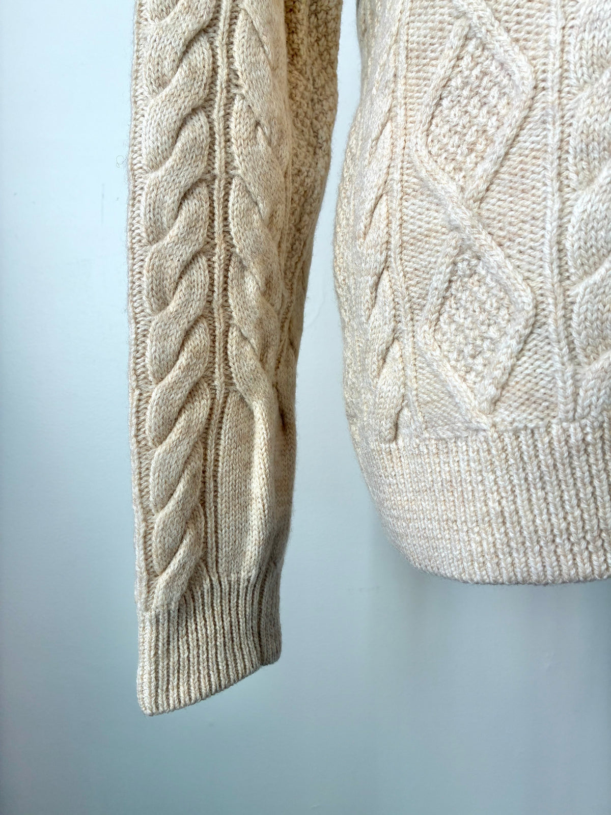 Pre-Owned Men’s Wills Aran Fisherman Cable Knit Sweater, Size Medium