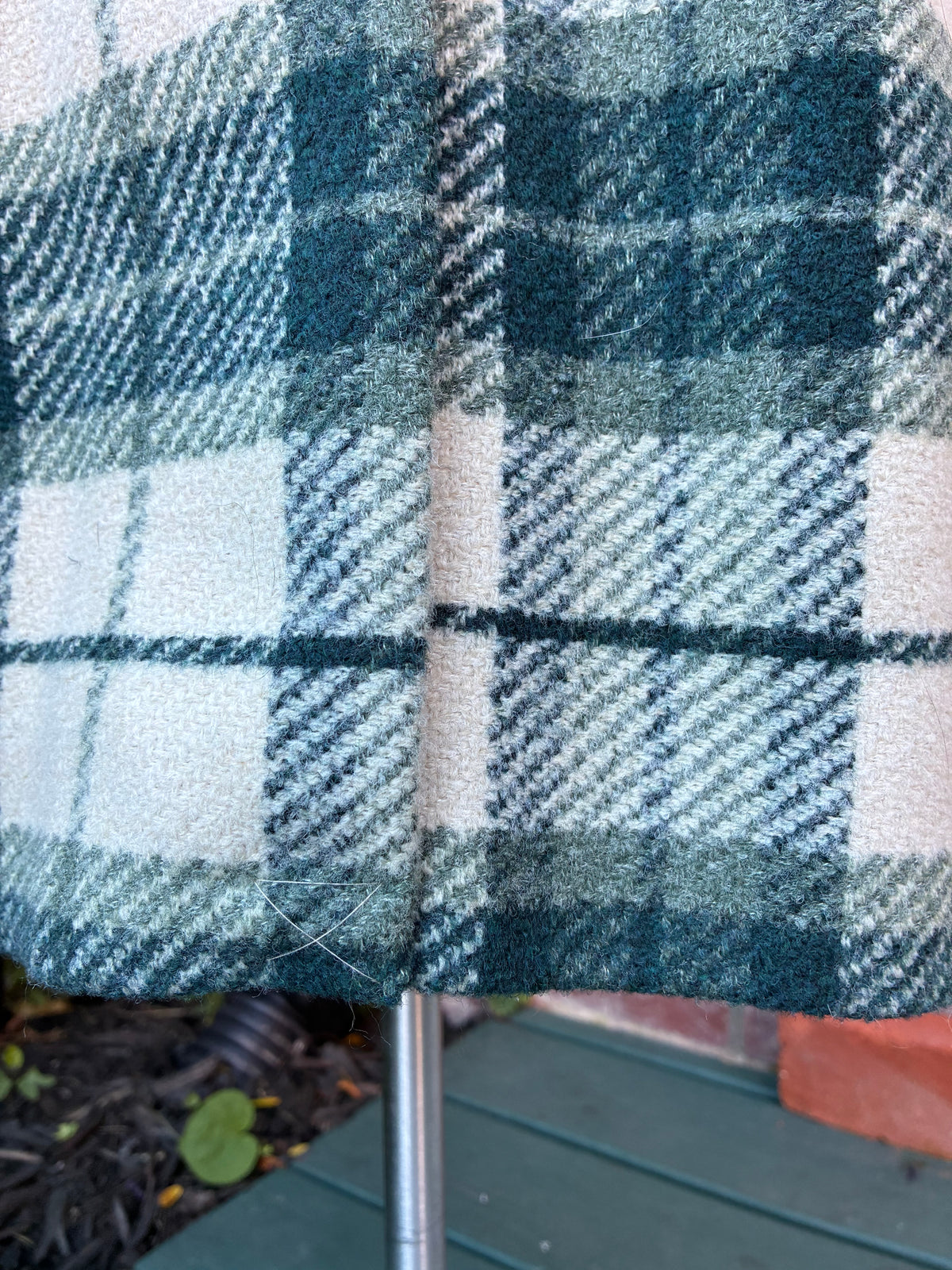 NWOT Pre-Owned Banana Republic Faux Wool Holiday Plaid Coat, Size XS