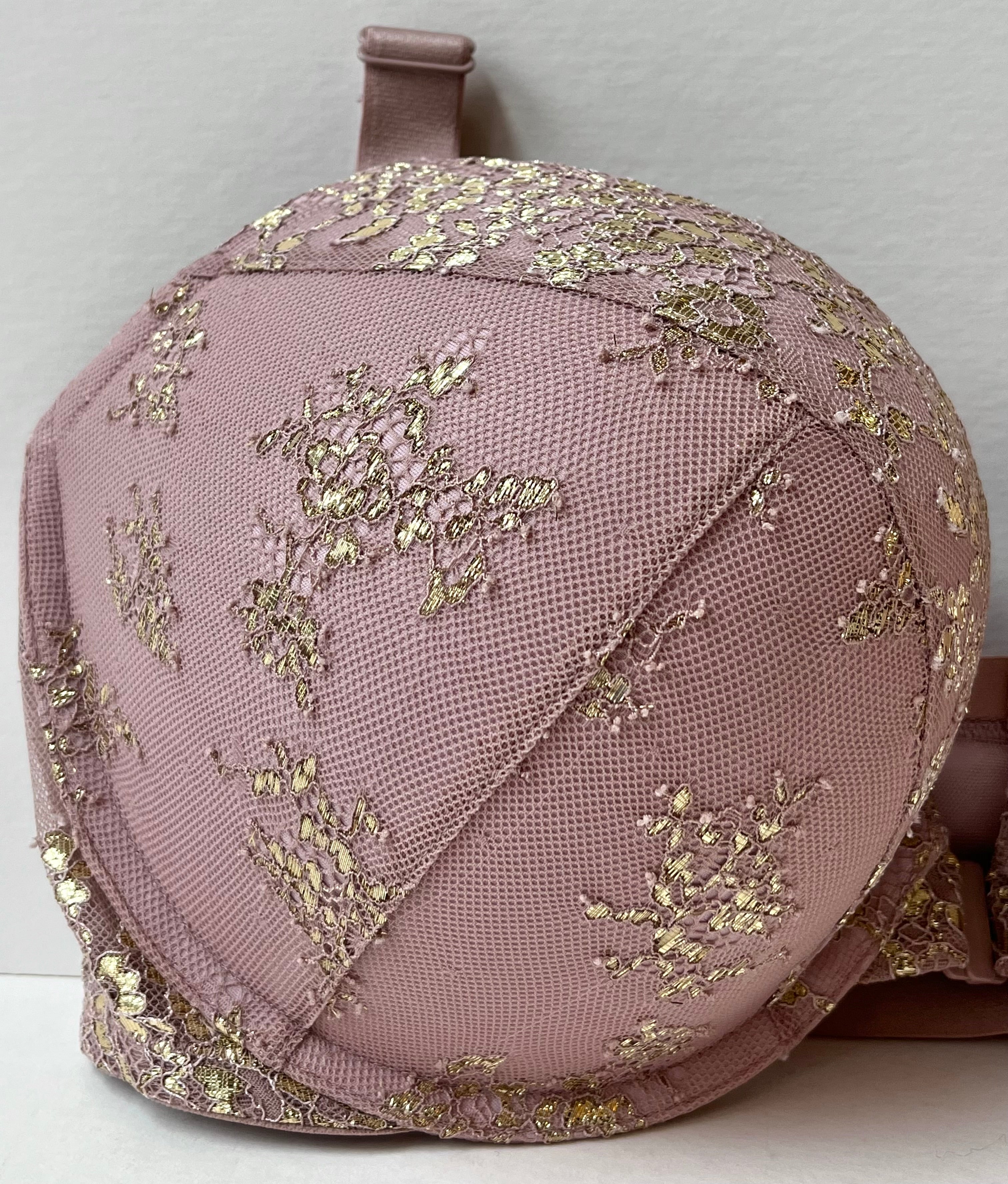 NEW Pre-Owned Victoria’s Secret Very Sexy Blush/Gold Lace Push Up Bra, Size: 38DD