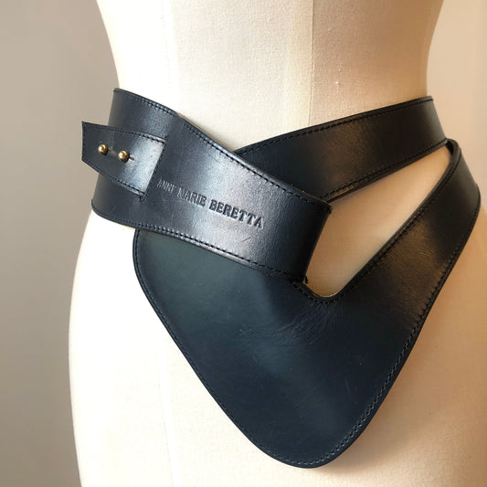 1980’s Anne Marie Beretta Wide Navy Leather Architectural Waist Belt, Size Small-Med