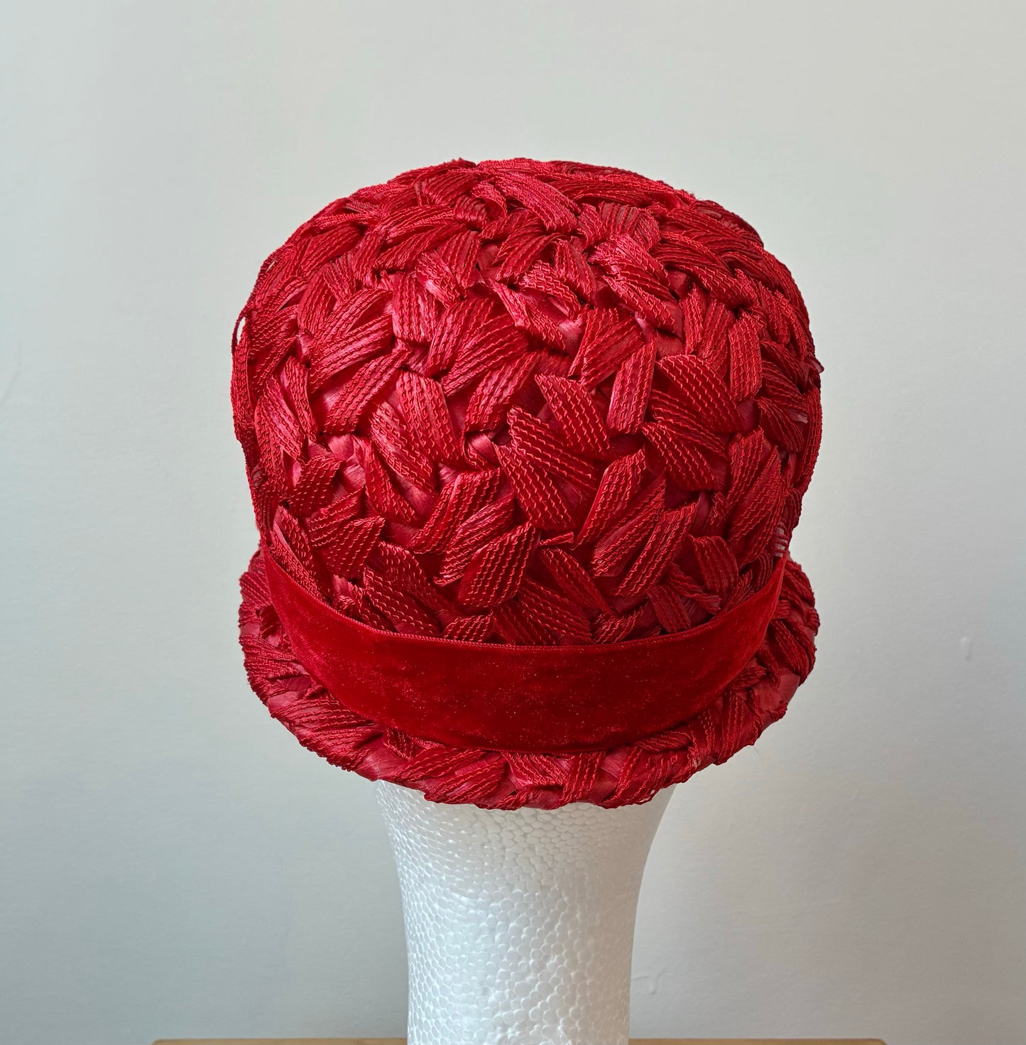 1960’s Woven Straw Cloche Hat with Velvet Band and Bow, Size Small-Med