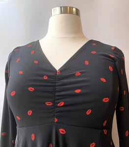 NWT Torrid “Kiss” Flared Black/Red Dress, Size: M/L