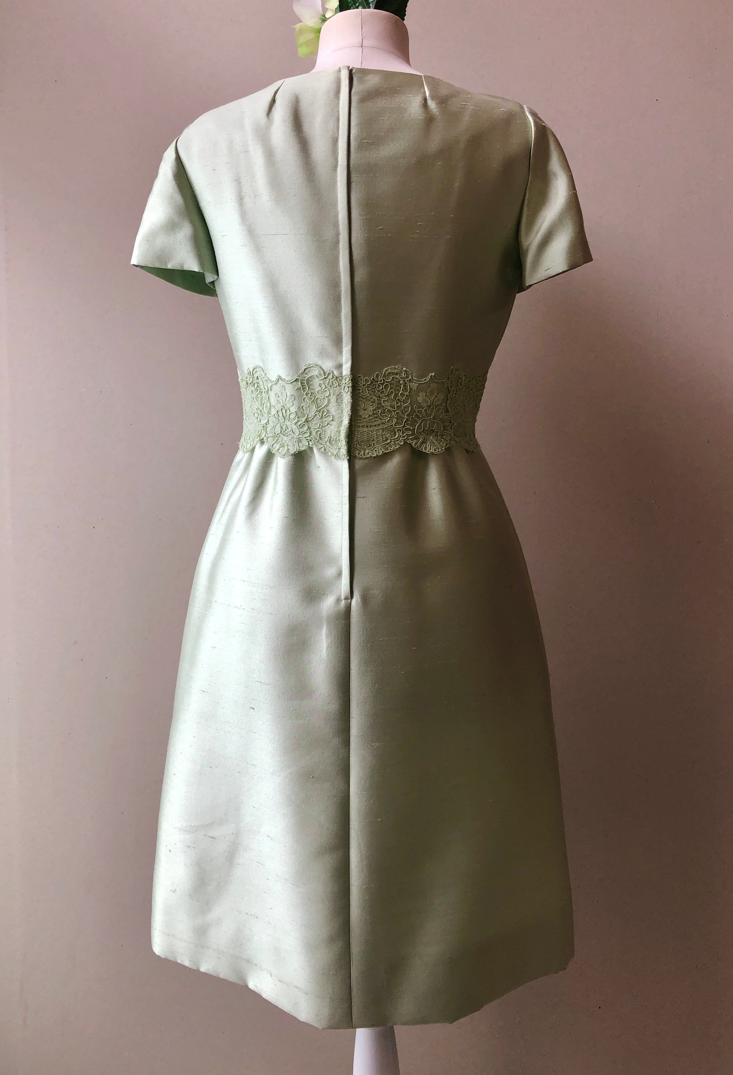 1960’s Parnes Feinstein 2PC Silk and Lace Dress and Jacket, Size 8/10