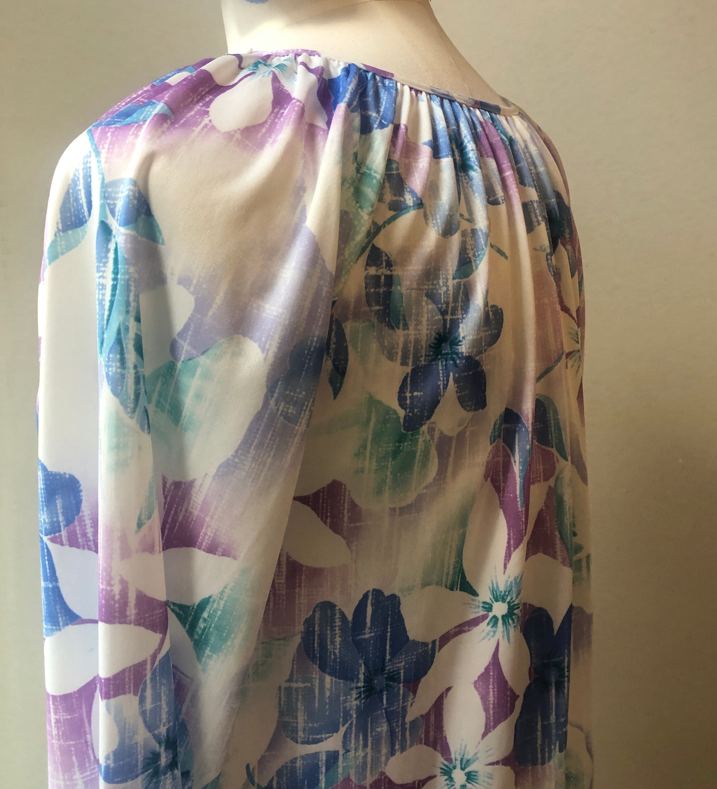 Vintage Travel-Lite by Boutique 2PC House Coat and Nightgown Set, Size Medium-Large