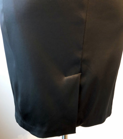 Pre-Owned Sangria Stretch Satin Colorblock Bandage Dress, Size 14