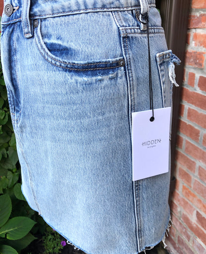NWT Hidden Los Angeles Cut-Off Light Wash Denim Mini Skirt, Size Small