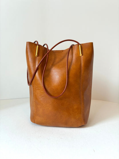Pre-Owned Antik Kraft Cognac Vegan Leather Bucket Tote