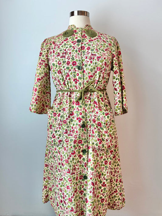 1960’s Quilted Floral and Corduroy Robe/ Brunch Coat, Size M/L
