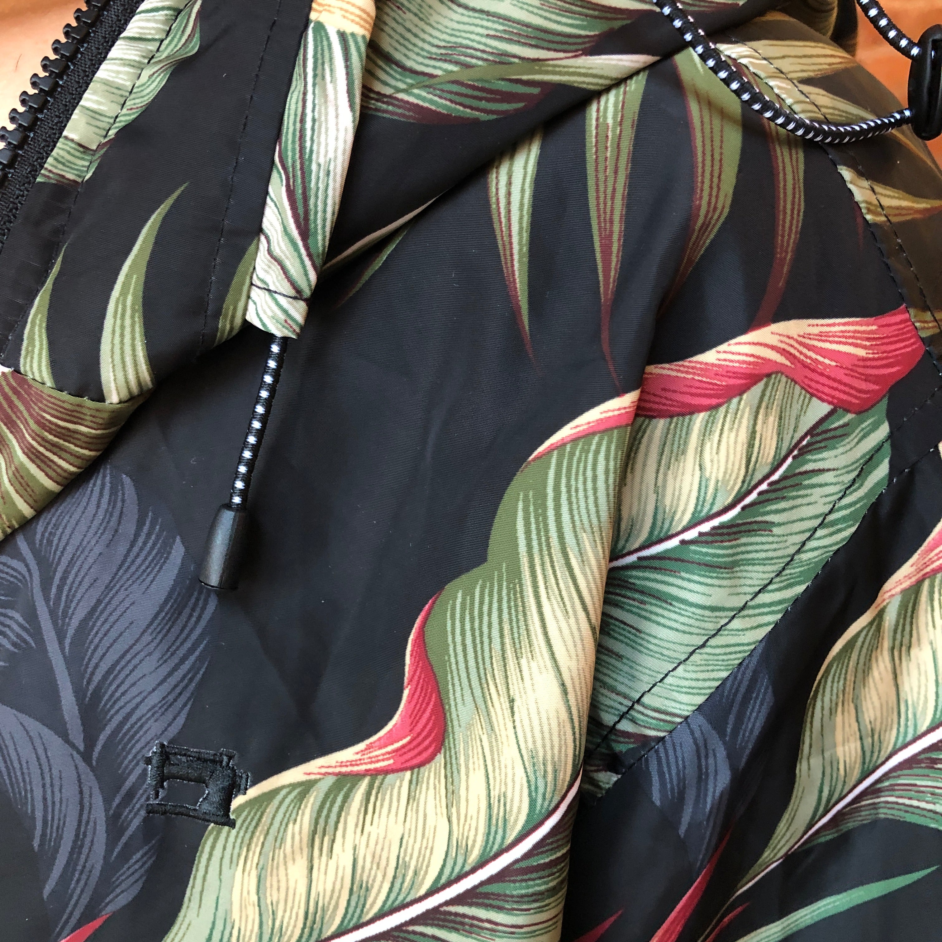 NWT Pre-Owned Scotch & Soda Palm Print Lightweight Travel Jacket, Size Large/XL