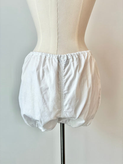 1930’s Wright & Ditson Women’s Phys Ed Uniform Set, Size: Small, Material: 100% Cotton