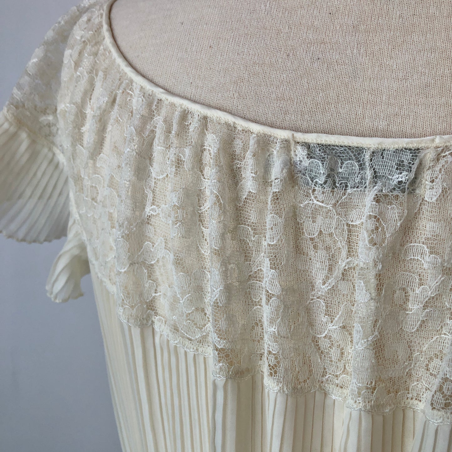 1950’s Barbazon Sheer Pleated Woven Nylon and Lace Nightgown, Size Medium/Large