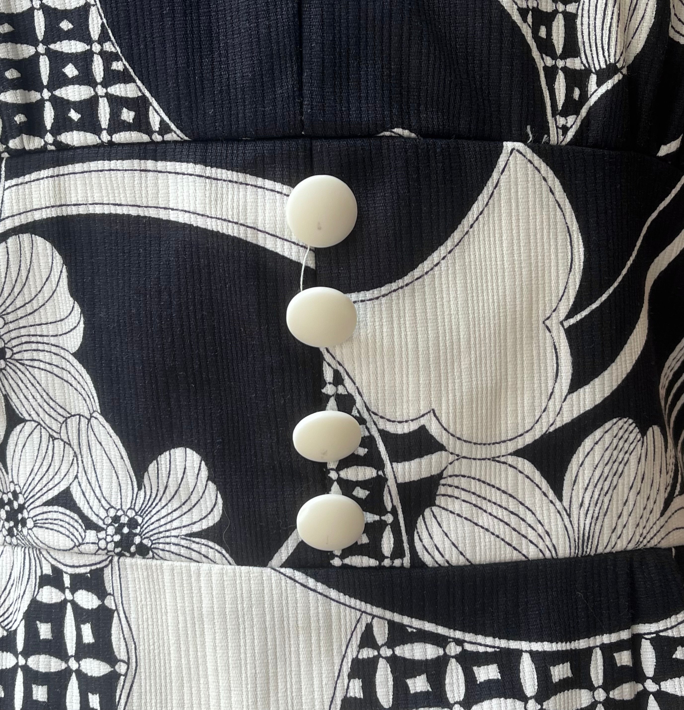 1960s/70s Charlotta Black & White Hawaiian Themed Cotton Maxi Dress, Size: S
