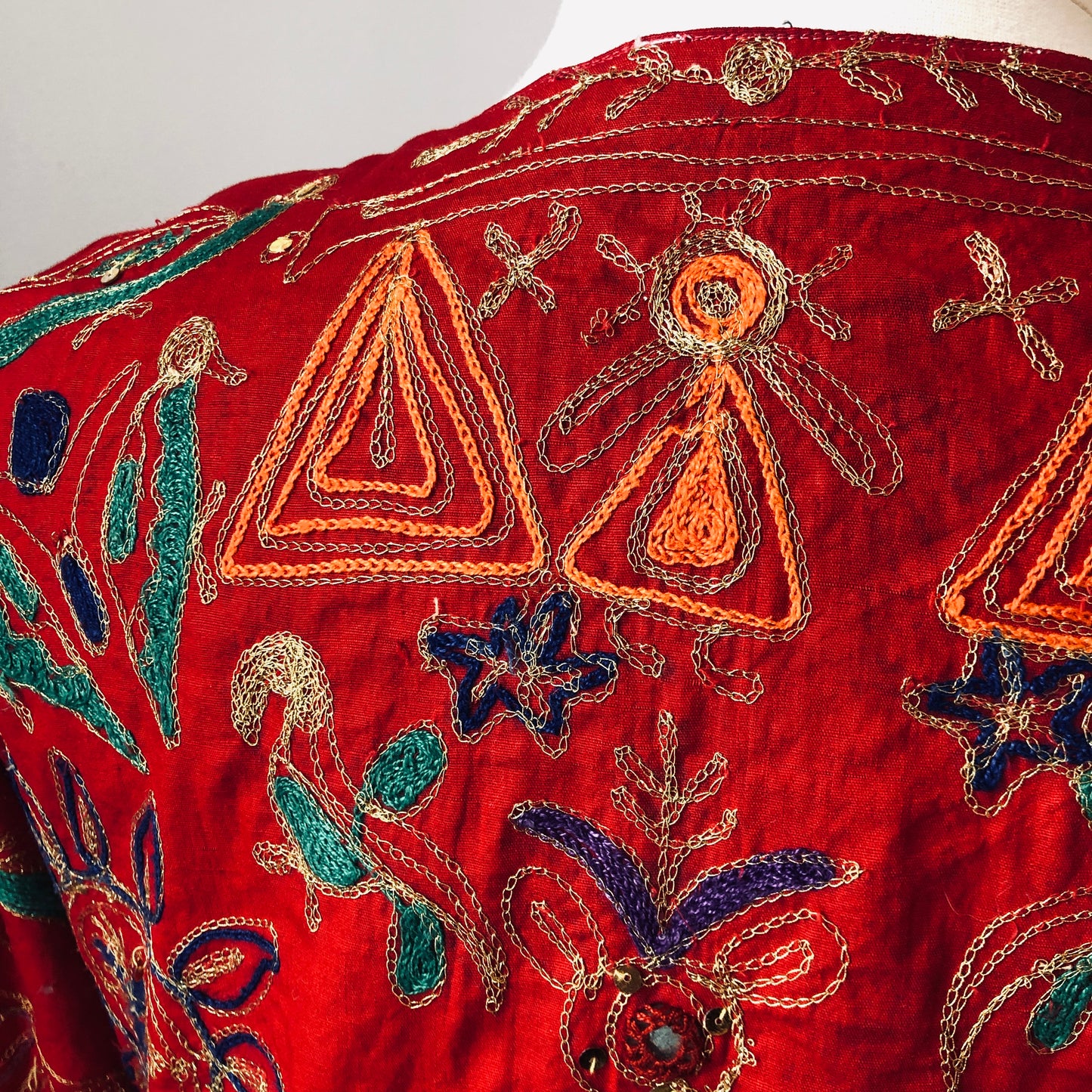 Vintage Passports Artisan Embroidered Elephant/Bird 100% Cotton Cropped Jacket, Size Large