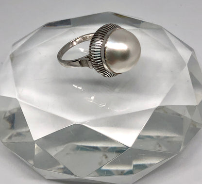 Vintage 14K White Gold Basket Set Mabé Pearl Ring, Size 6.25