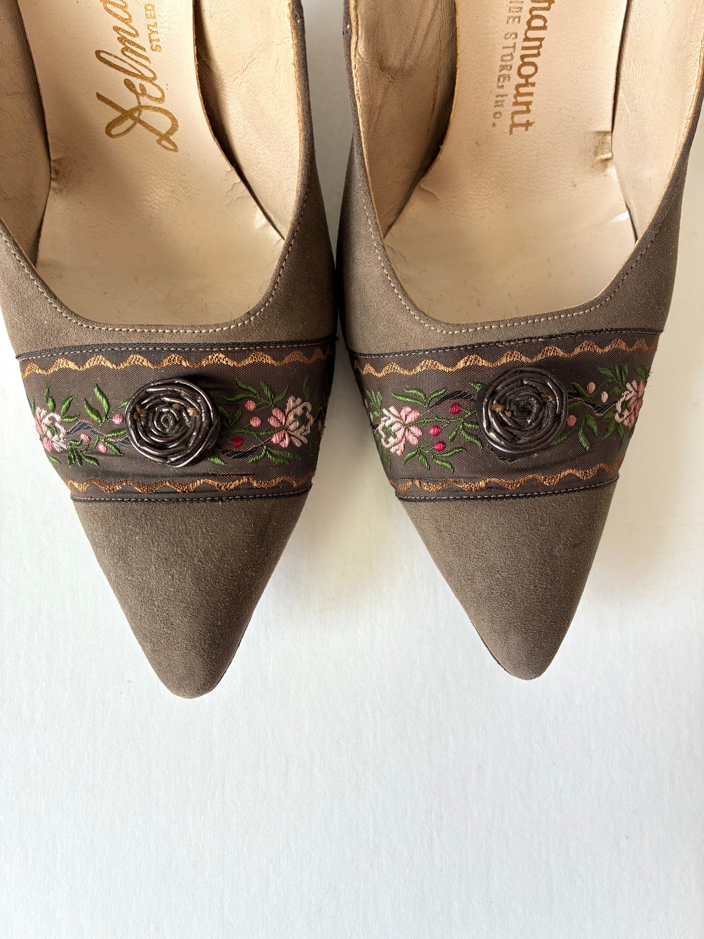 1950’s Delmanette Floral Embroidered Suede Pumps, Size: 7 1/2 N (With Box)