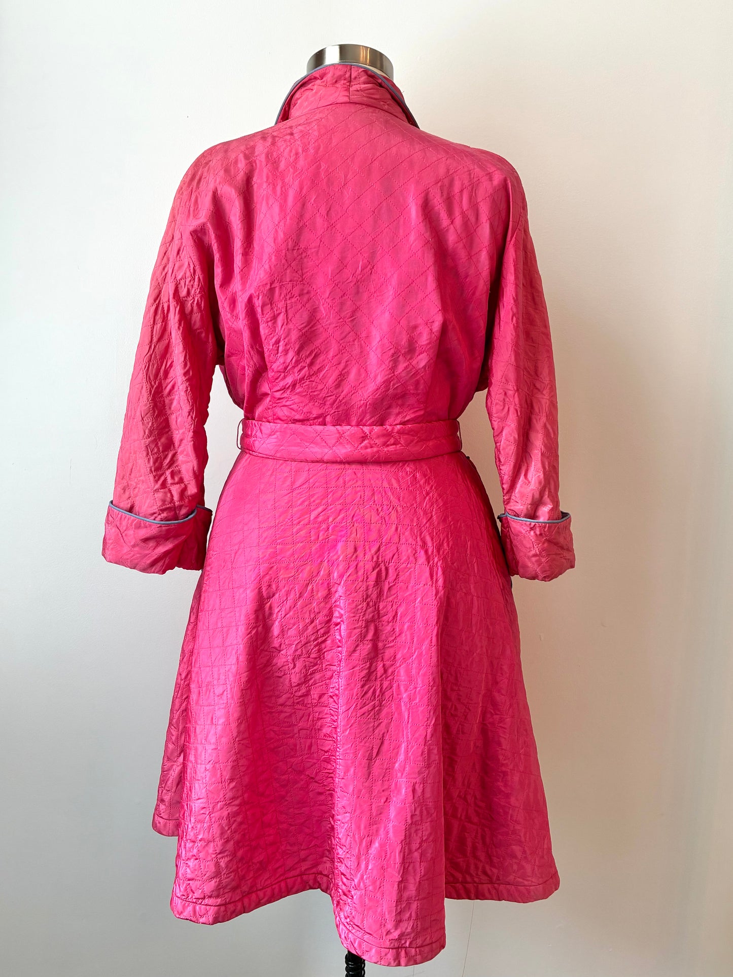 1950’s Quilted Flared Hot Pink Robe, Size: Large