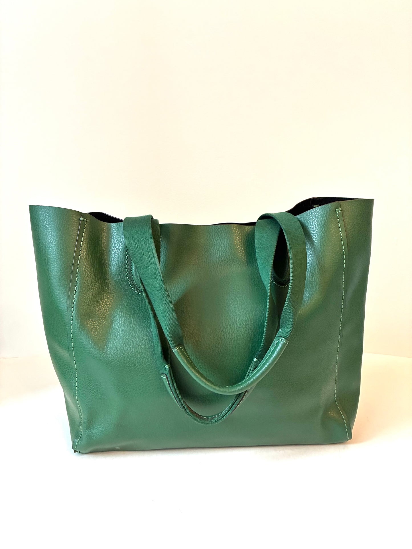 Pre-Owned Coach Green Pebble Leather Derby Tote