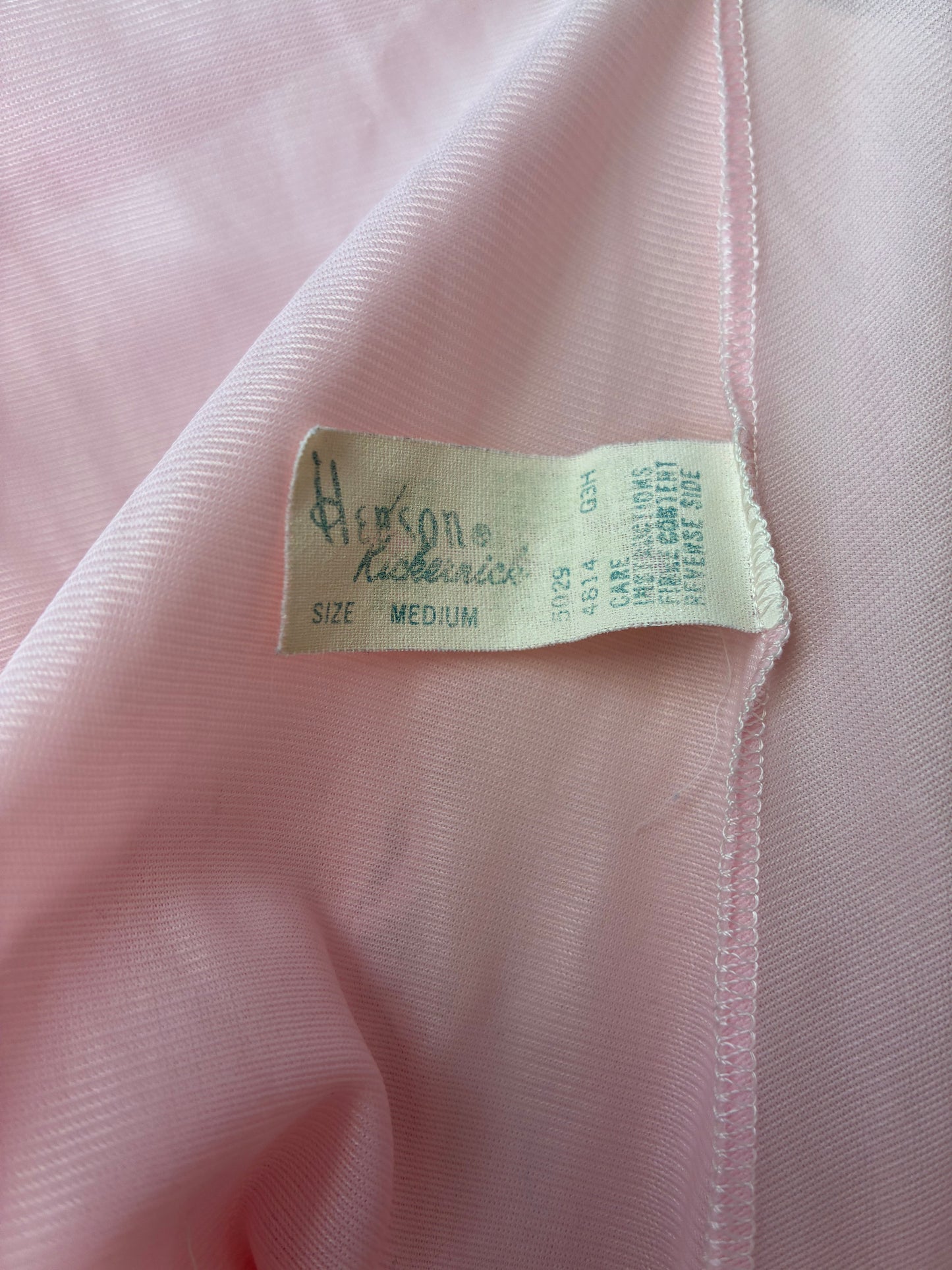 1960’s Henson Kickernick Pink Babydoll Sleep-dress, Size: Medium, 100% Nylon