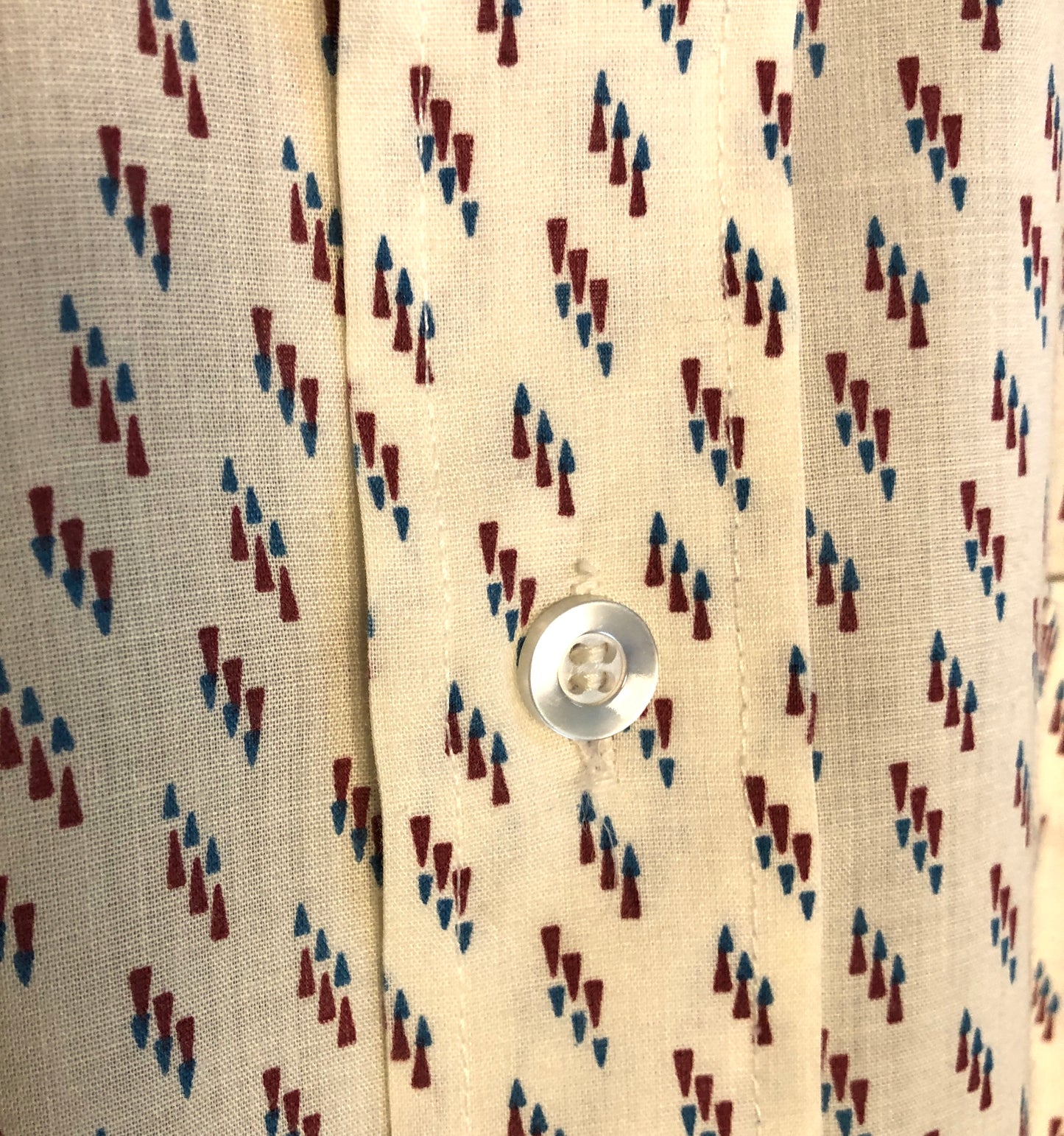 60/70’s Oxford Shirtmakers Dagger Collar Diamond Print Short Sleeve Shirt, Size Men’s Small