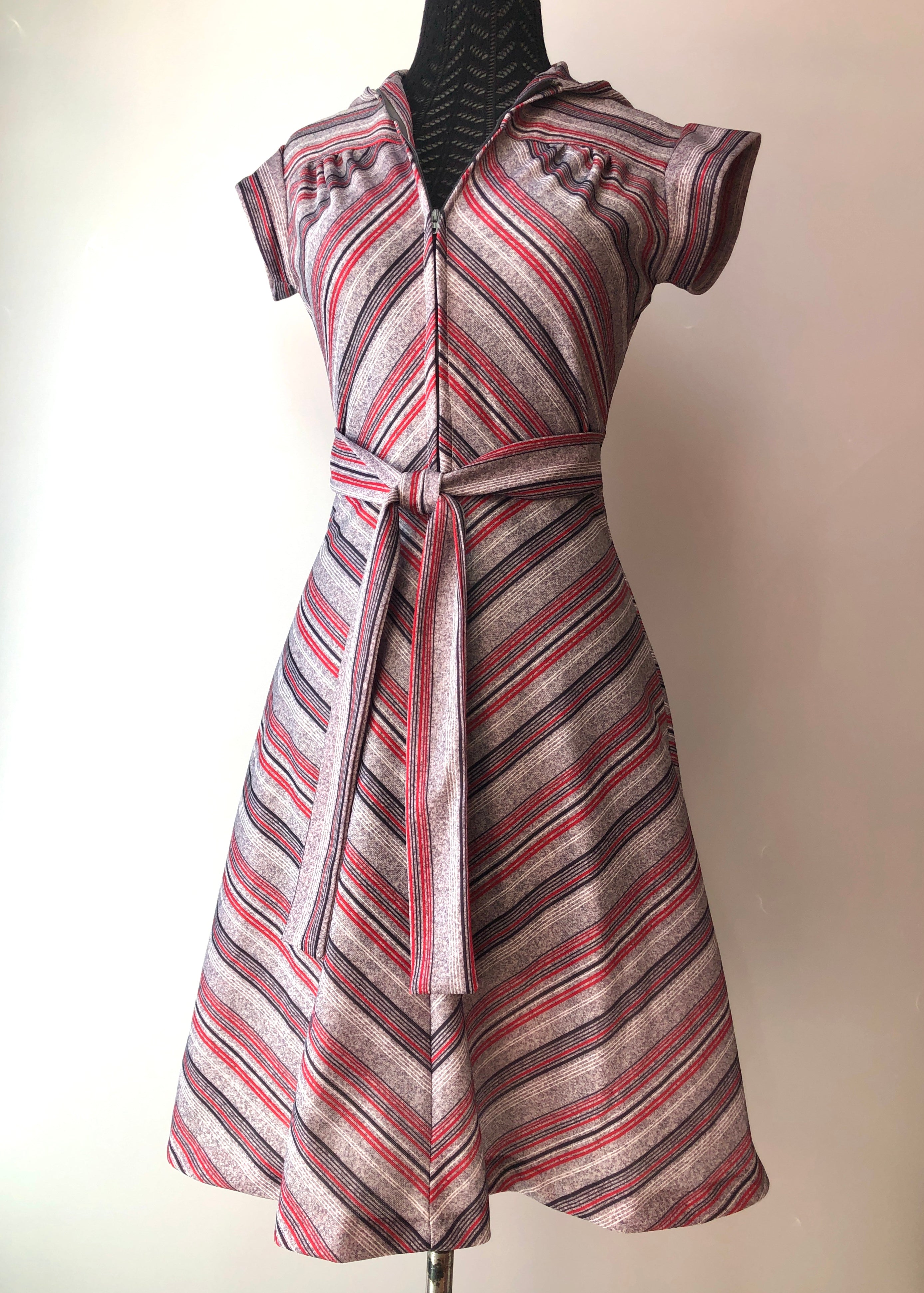 1970’s Chevron Stripe Hooded Poly Fit-n-Flare Dress, Size XS Petite