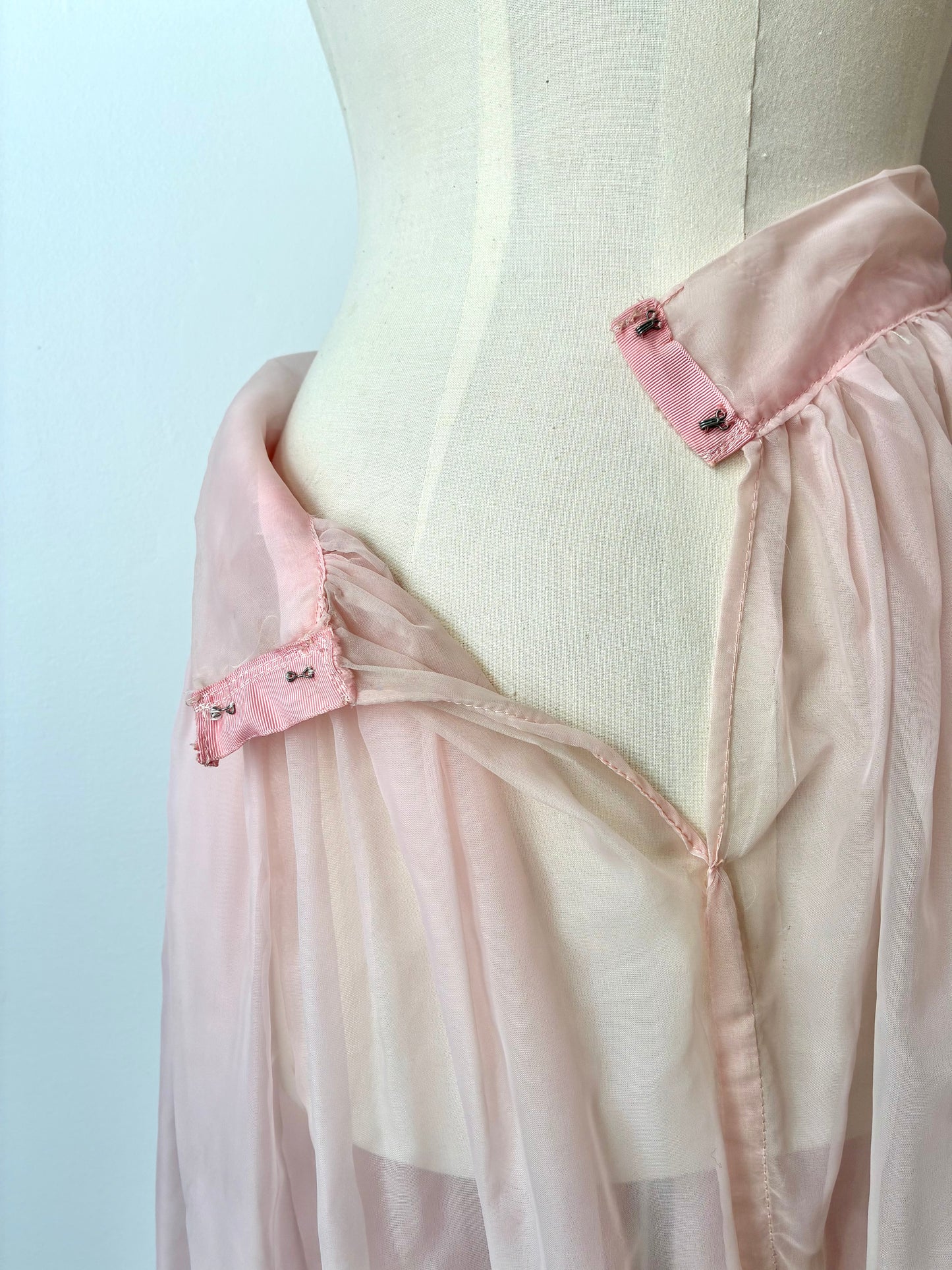 1950’s Soft Tulle Overlay Skirt With Satin Sash, Size: Medium
