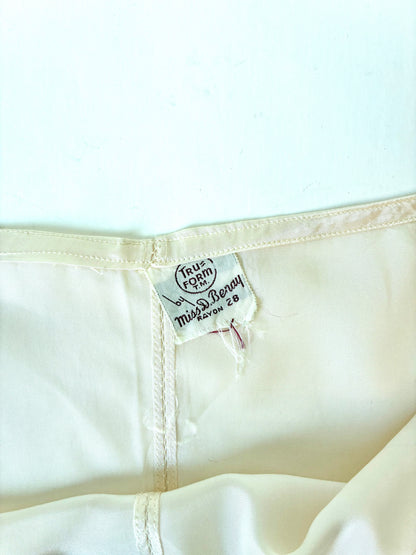 1940’s True Form Tap Shorts With Lace Hem, Size X/S Material: 100% Rayon