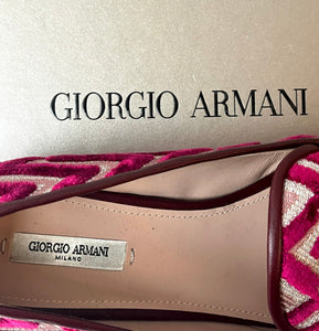 2pc Giorgio Armani Raspberry Chenille Chevron Textured Set, Size: 7