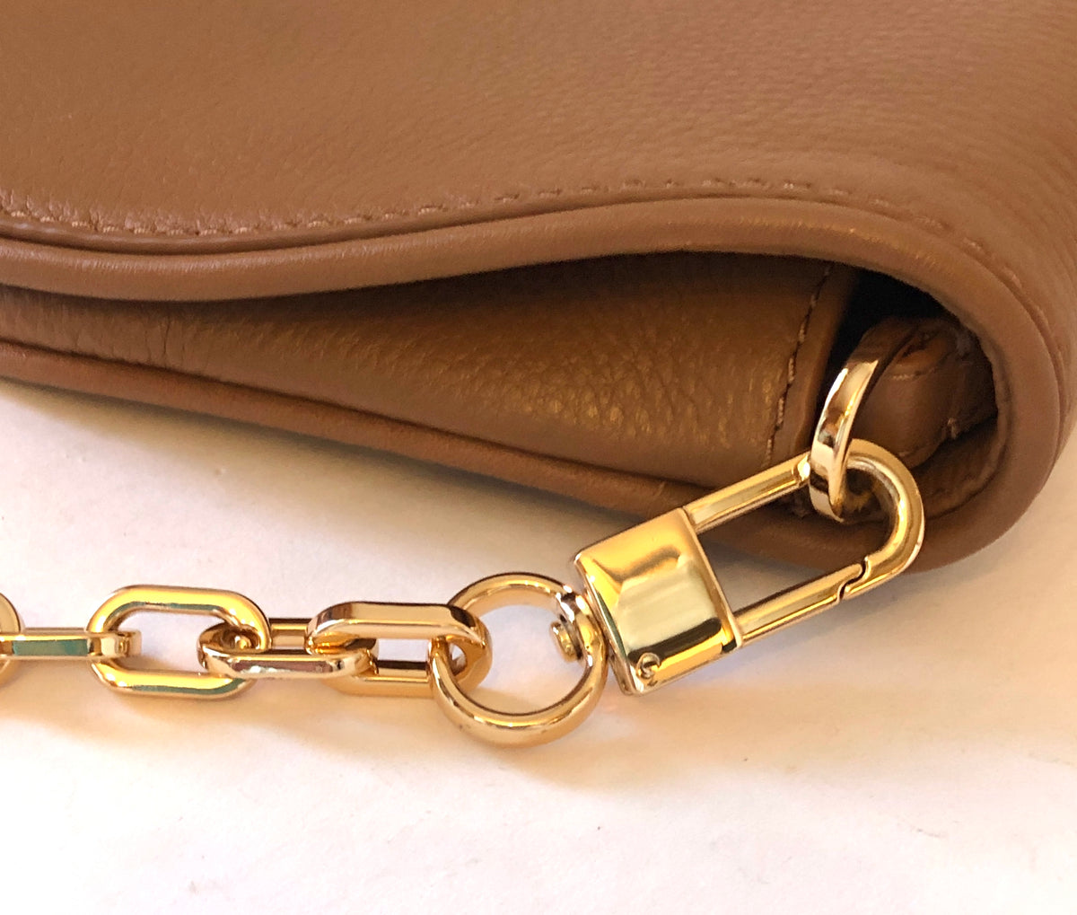 Pre-Owned Tory Burch Pebble Leather Britten Clutch/Crossbody Bag