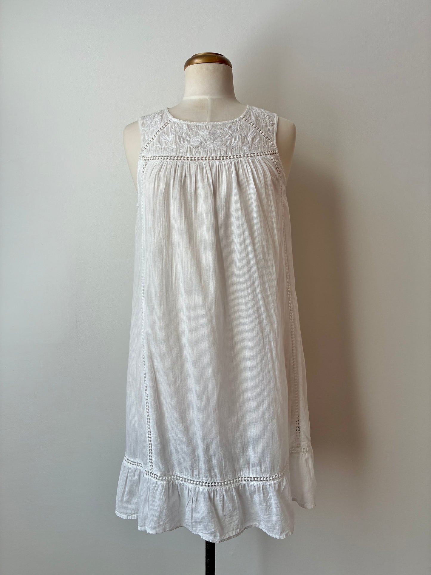 Artisan NY White Babydoll Sleep-dress, 100% Cotton, Size Medium