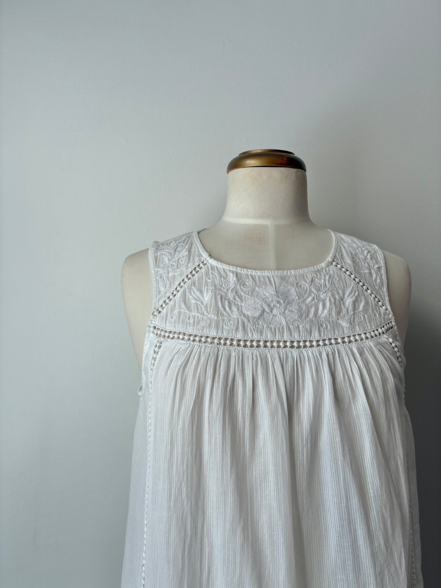 Artisan NY White Babydoll Sleep-dress, 100% Cotton, Size Medium