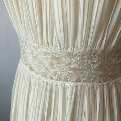 1950’s Barbazon Sheer Pleated Woven Nylon and Lace Nightgown, Size Medium/Large
