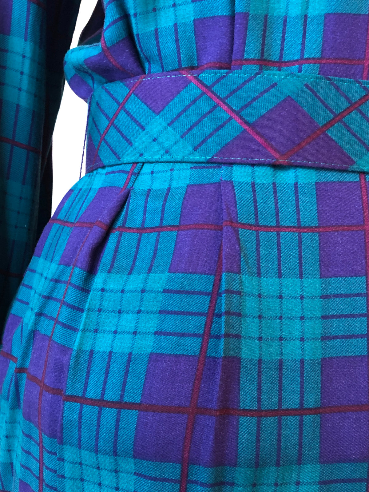 1980’s Deadstock Karin Stevens Plaid Rayon Fitted Shirt Dress with Belt, Size 12