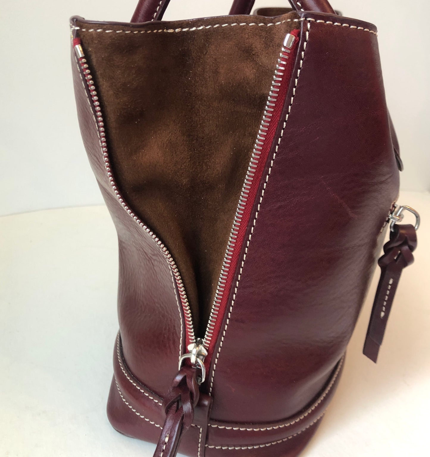 Pre-Owned Dooney & Bourke Burgundy Florentine Leather Toscana Side Zip Satchel with Removable Canvas/Lthr Strap