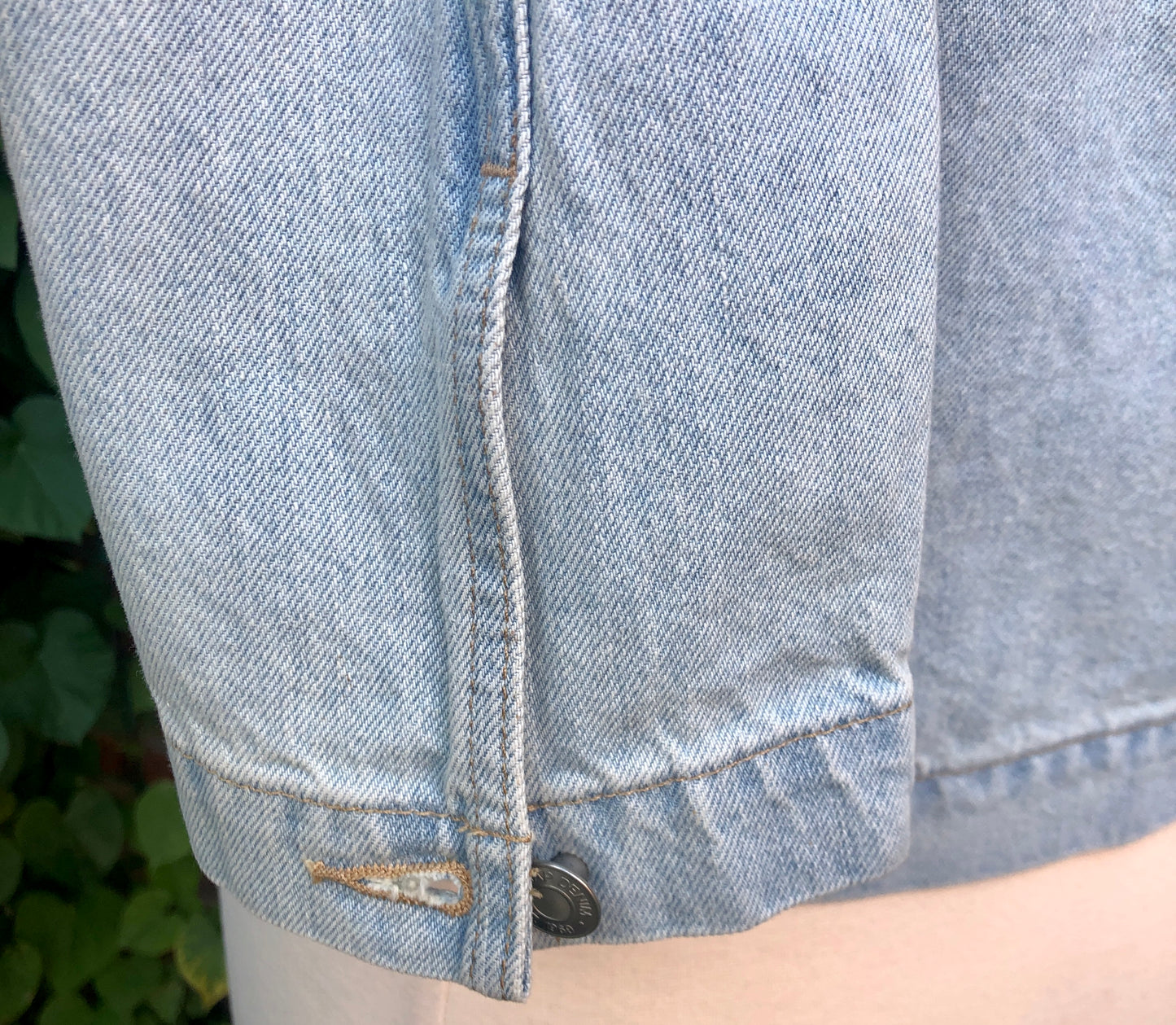 Gap Collarless Light Wash Denim Cropped Jacket, Size Large