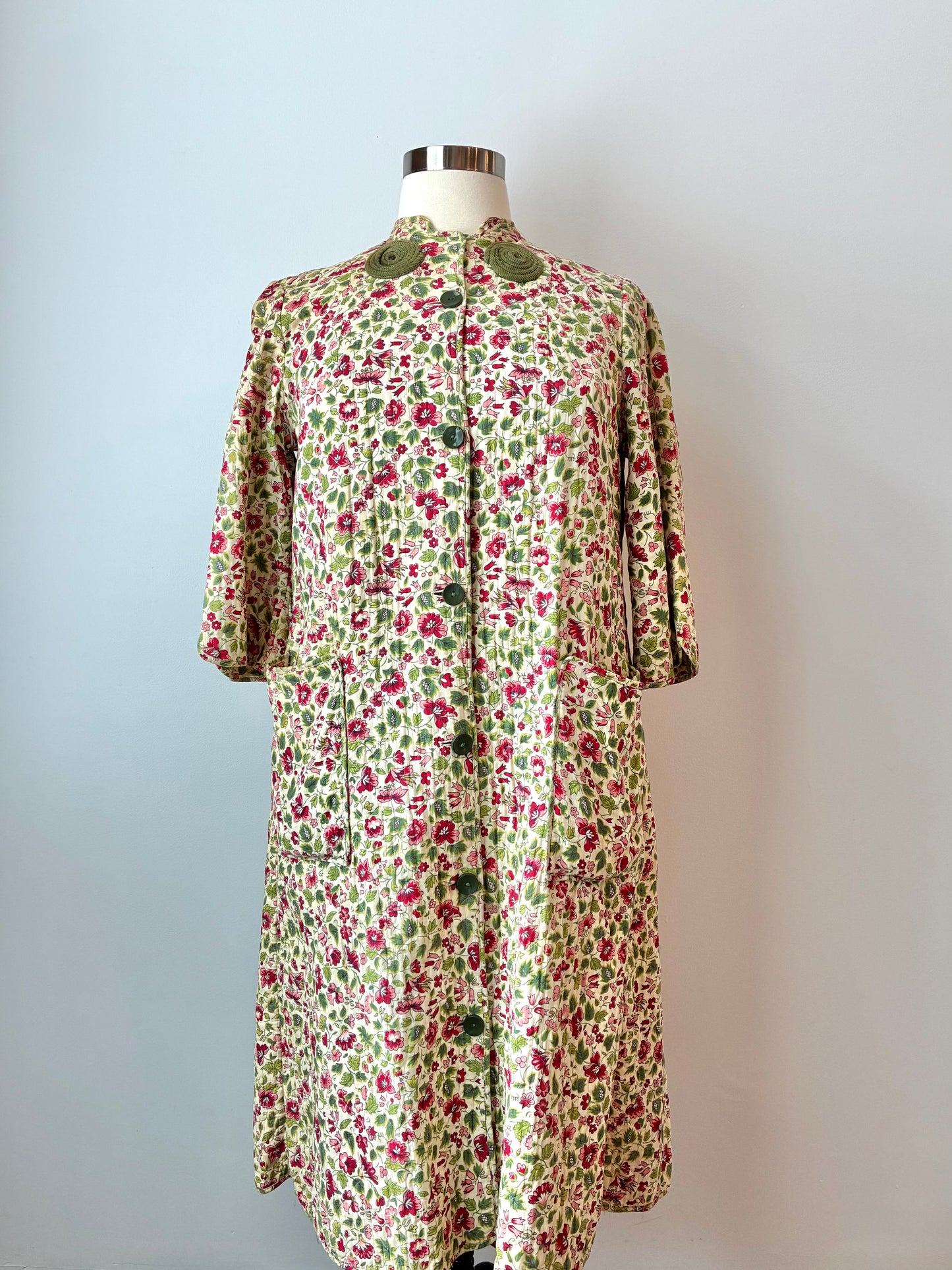 1970’s Quilted Floral Robe/ Brunch Coat, Size; M/L
