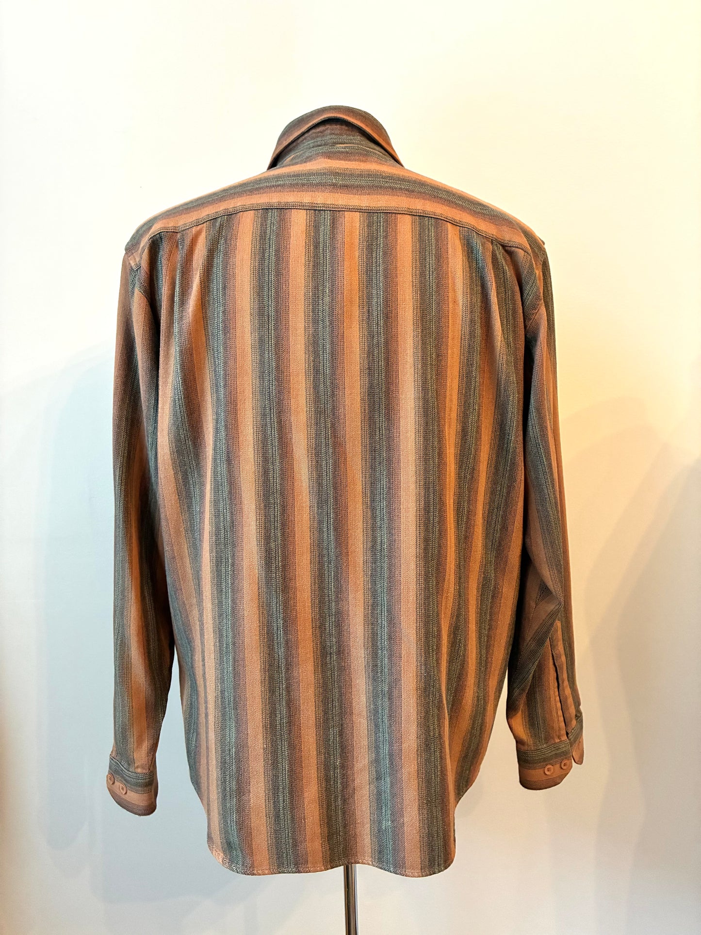 Pre-Owned Michael Brandon Flannel Blend Stripe Shirt, Size: Medium