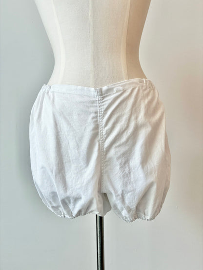 1930’s Wright & Ditson Women’s Phys Ed Uniform Set, Size: Small, Material: 100% Cotton