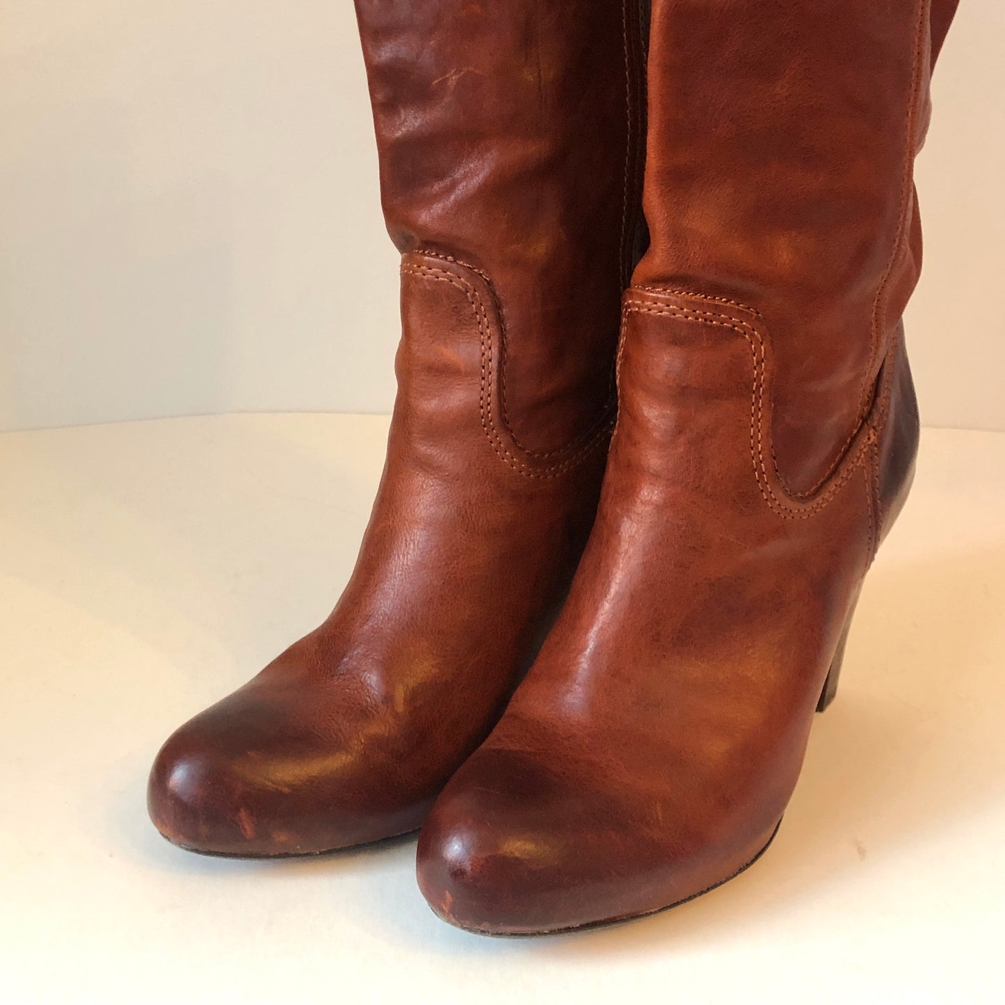 Pre-Owned Frye Miranda Tall Cognac Distressed Leather Pull On High Heel Boots, Size 8.5