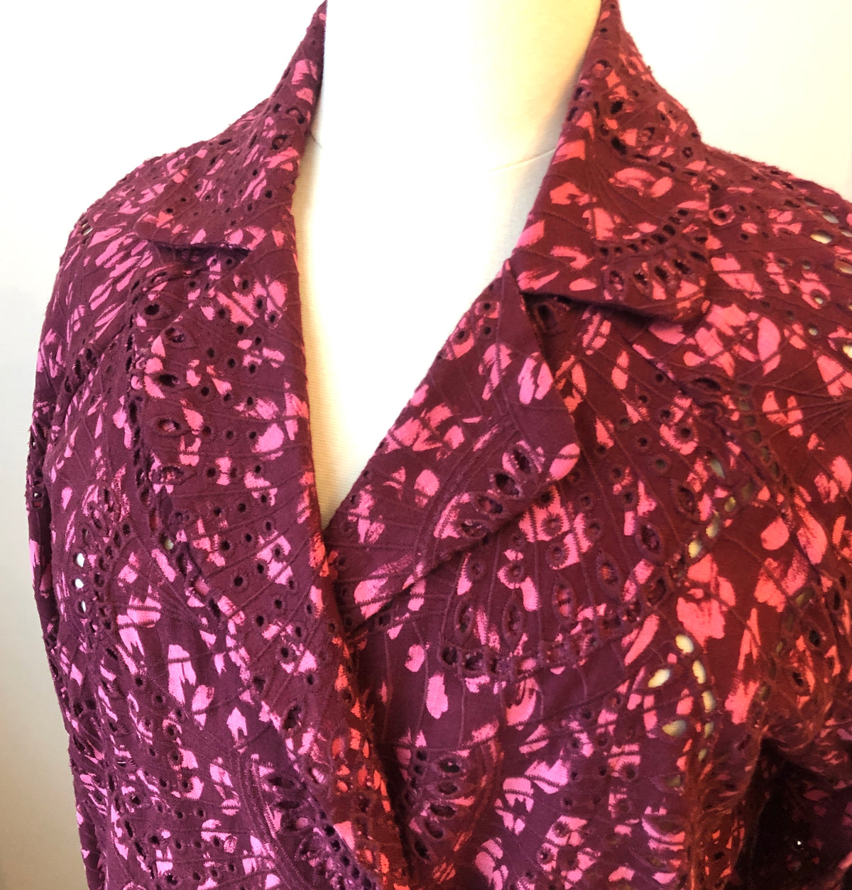 Pre-Owned 2PC Johnny Was Zaragoza Eyelet Embroidered Dress and Double Breasted Coat Set, Size XL