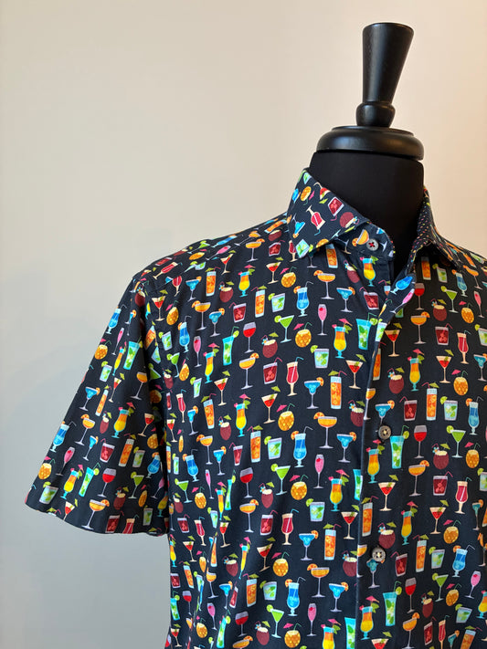 Men’s 7 Downie St. London Couture Summer Cocktail Print Short Sleeve Shirt, Size Medium