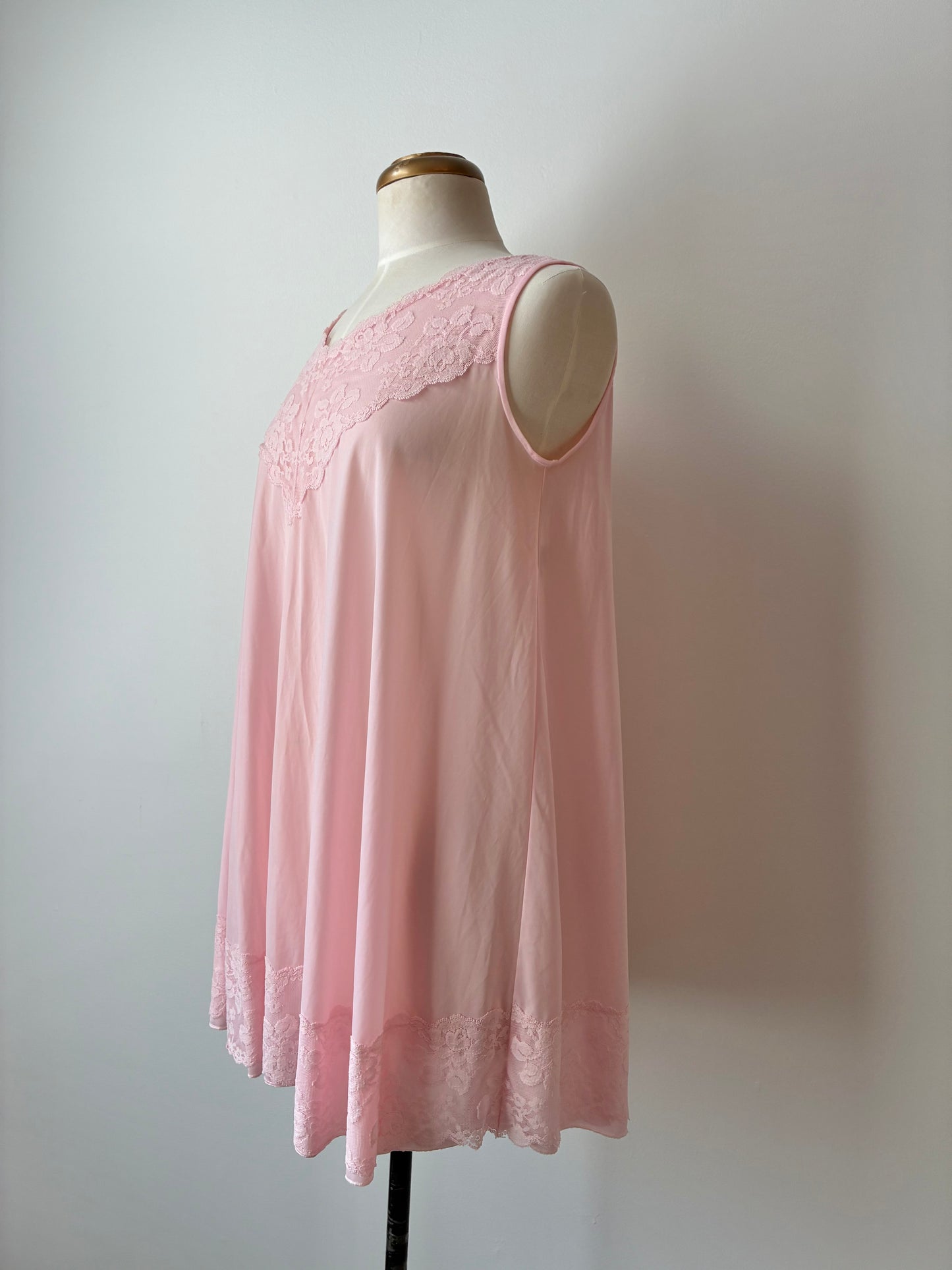 1960’s Henson Kickernick Pink Babydoll Sleep-dress, Size: Medium, 100% Nylon