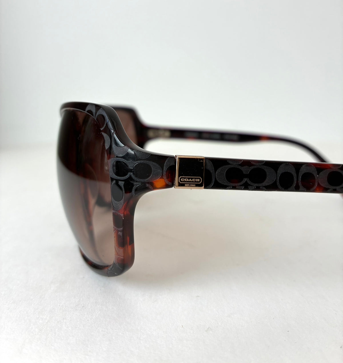 Y2K Pre-Owned Coach Tortoiseshell Sunglasses (with case)