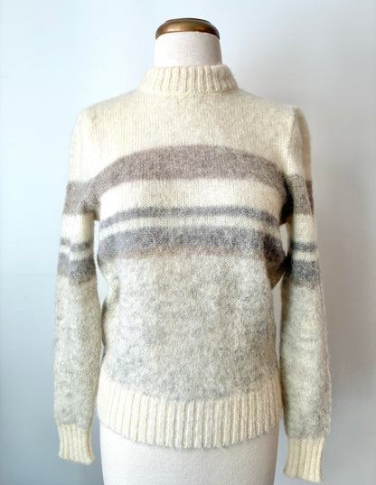 70’s Women’s Alafoss Icelandic Pure New Wool Sweater, Size Small