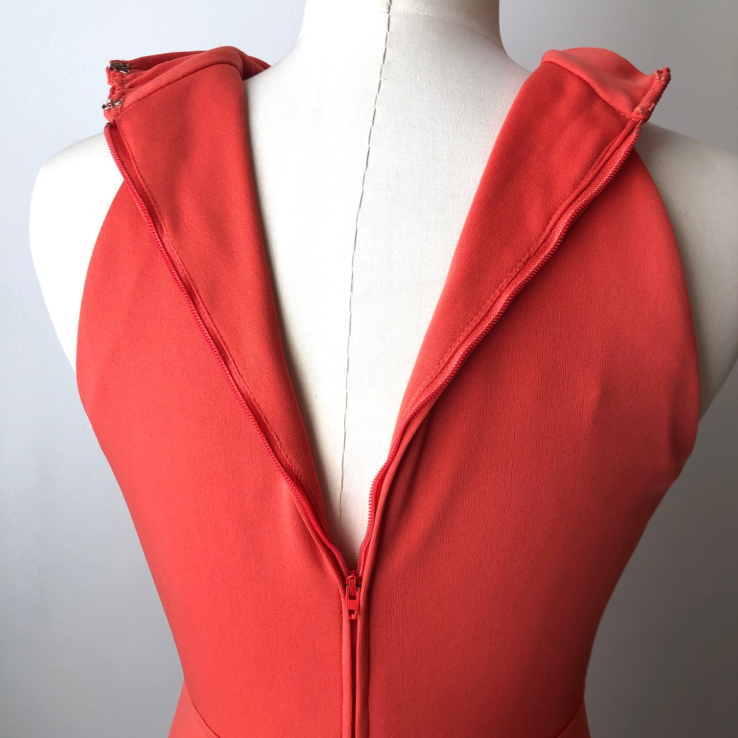1970’s Goddess Style Poly knit Halter Maxi Dress, Size Medium (8)