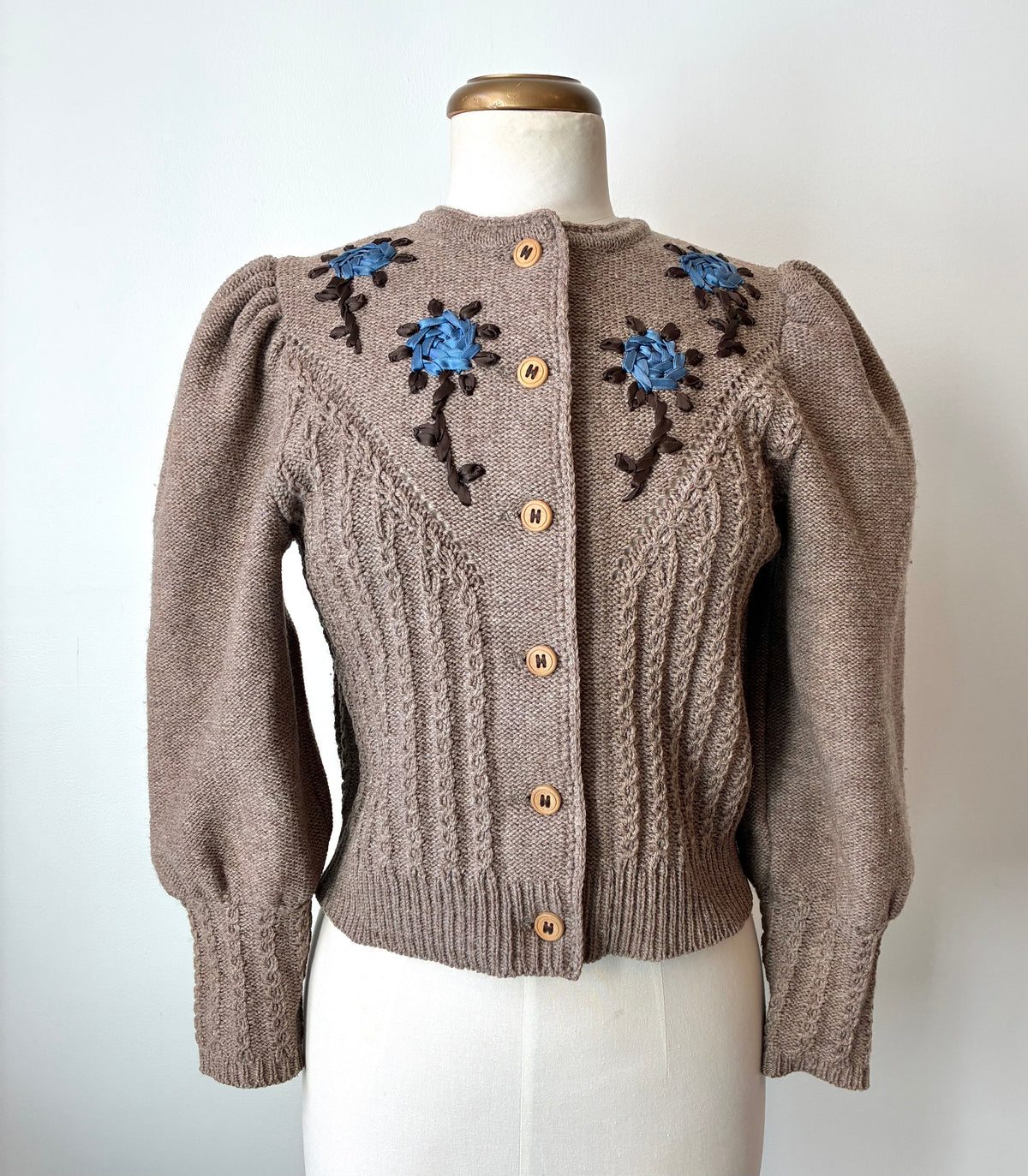 80’s Tracht Exquisit Von Huber Wool Hand Knit Cardigan, Size Small/Medium