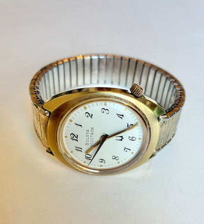 1976 Bulova Accutron Gold Metal Watch Speidel Stretch Link Watch (Working w/ New Battery)