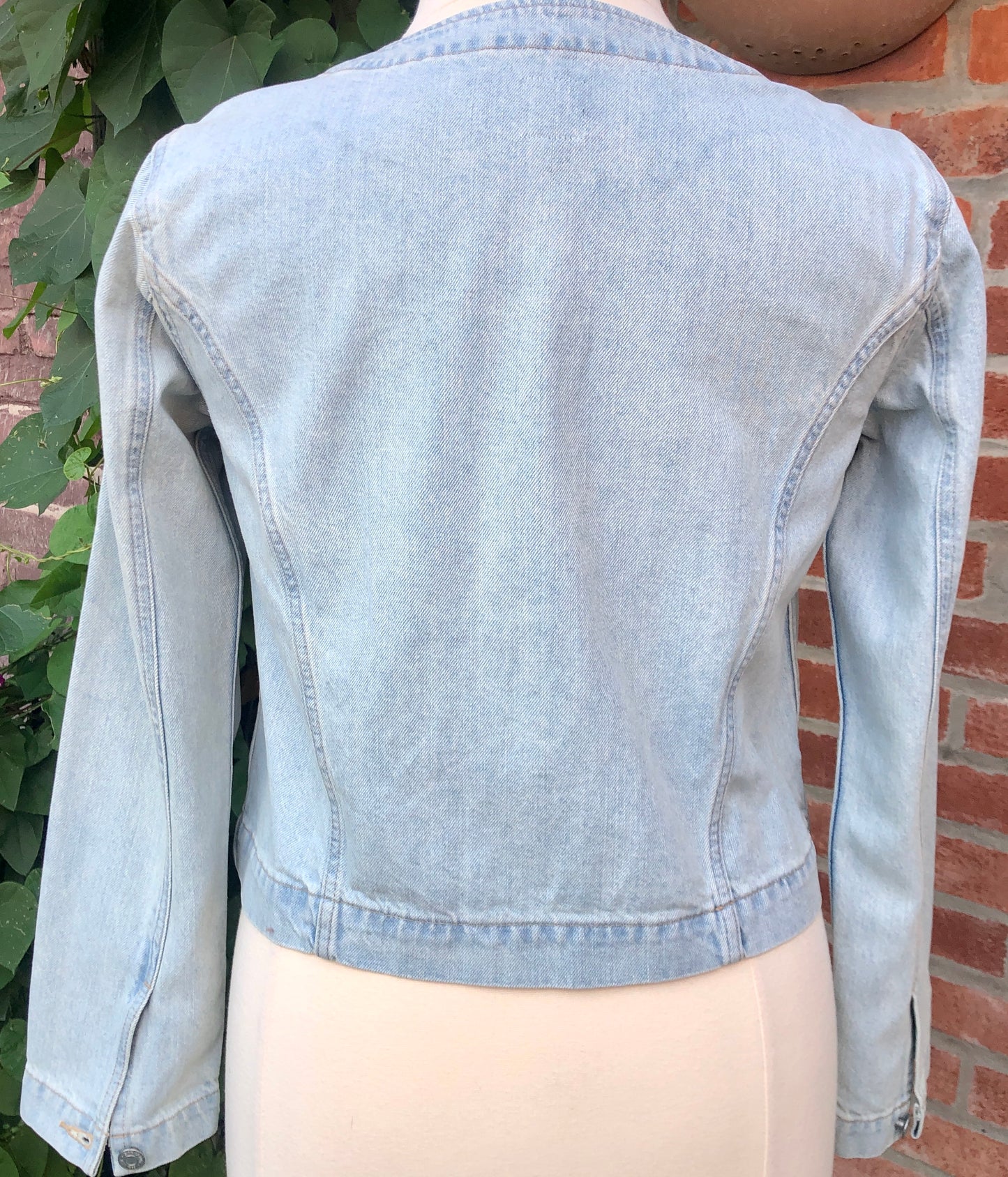 Gap Collarless Light Wash Denim Cropped Jacket, Size Large