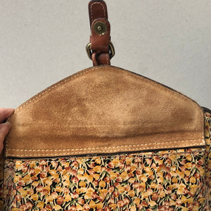 Pre-Owned Patricia Nash Summer Floral Leather Crossbody Bag