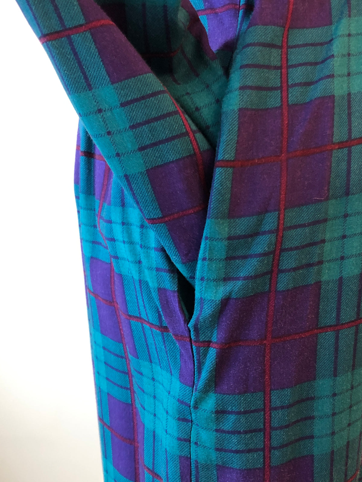 1980’s Deadstock Karin Stevens Plaid Rayon Fitted Shirt Dress with Belt, Size 12